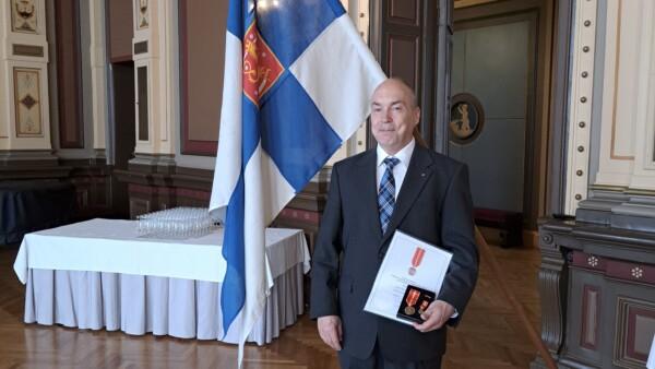 - Kyllähän tämä nöyräksi vetää, sanoo Karri Palovuori...