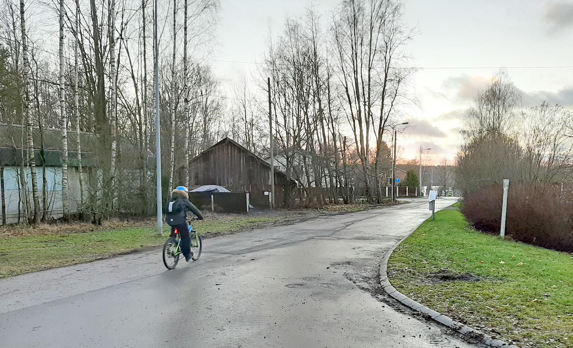 Heikkiläntielle on tulossa pysäköintirajoituksia, jotka helpottavat tieosuuden kunnossapitoa talvikaudella.