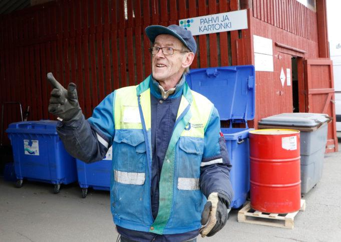 Markku Rajala sanoo jäteaseman kävijämäärä lisääntyneen tasaisesti vuosi vuodelta. – Sahalahden pisteen lakkauttamista seurasi selkeä nousupiikki.