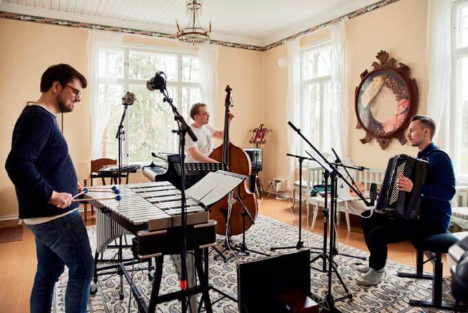Panu Savolaisen Soiva Trio esittää Kangasala-talossa musiikkia uudelta albumiltaan. Kuva: Otto Virtanen