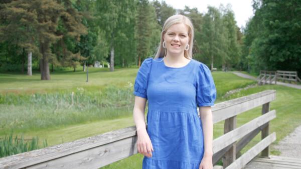 Saana Vahvelainen valittiin kaupunginvaltuuston puheenjohtajaksi valtuustokauden ensimmäisessä kokouksessa...